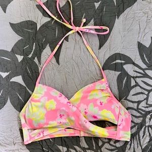 🌸 PINK floral bikini top 🌸